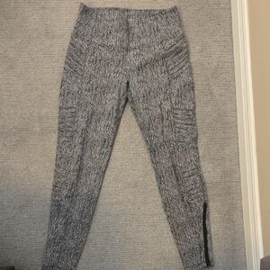 Athleta Gray Textured Workout Leggings Size M